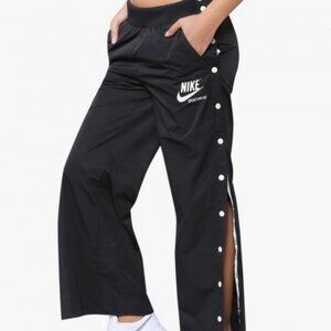 Nike Women's Archive Snap Tearaway Black Sportwear Pants - Small